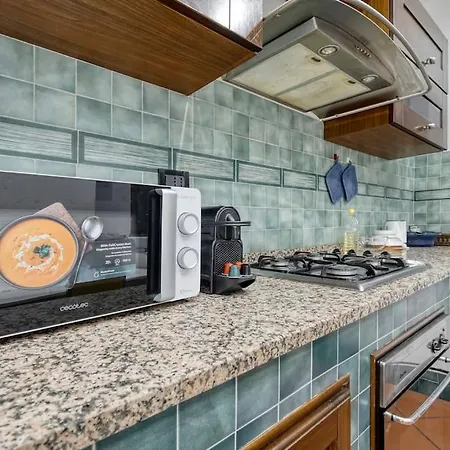 Fine Arts - Tv 40' Hd Netflix Prime Dazn Apartment Bologna