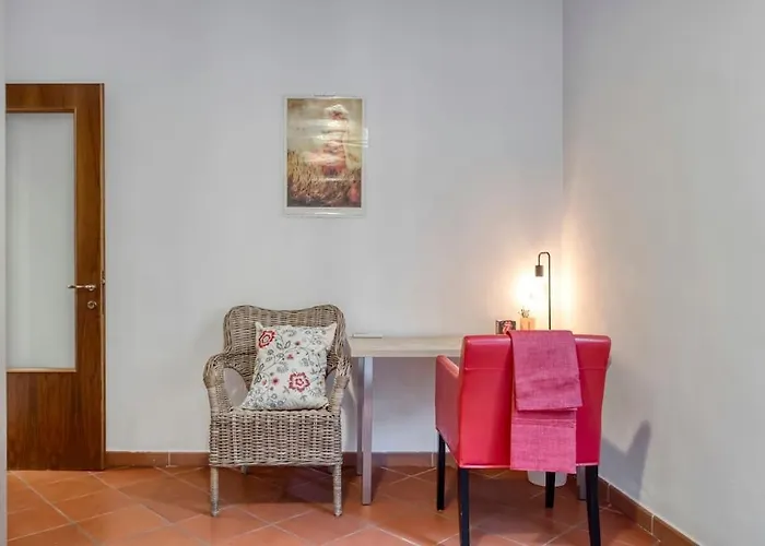 Fine Arts - Tv 40' Hd Netflix Prime Dazn *