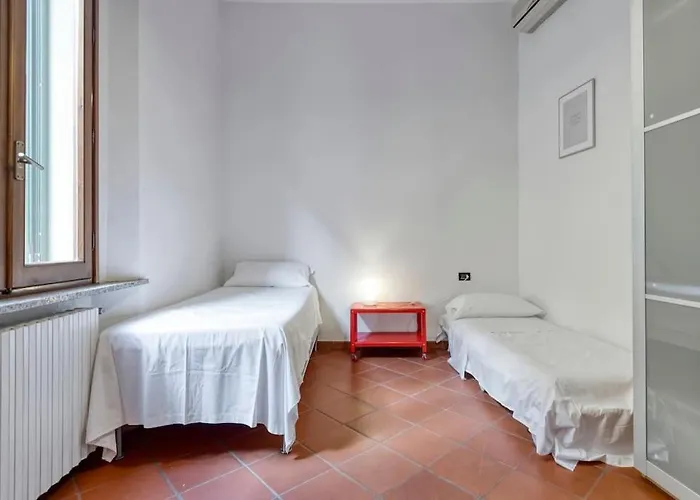 Fine Arts - Tv 40' Hd Netflix Prime Dazn